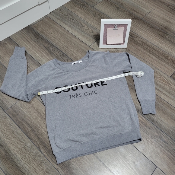 SOLD ---- Revolution Sweatshirt - "Couture Très Chic" With Sequins (M) - Picture 7 of 8